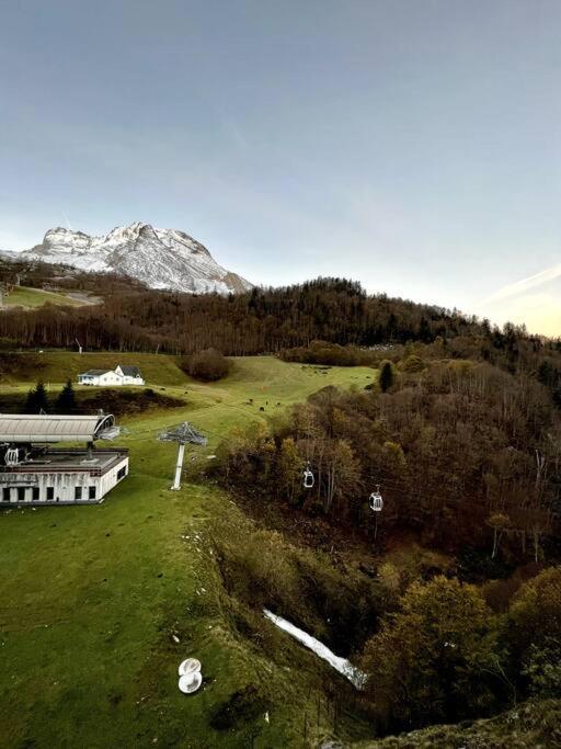 Appartement 6 Personnes Aux Pieds Des Pistes Gourette Exteriör bild
